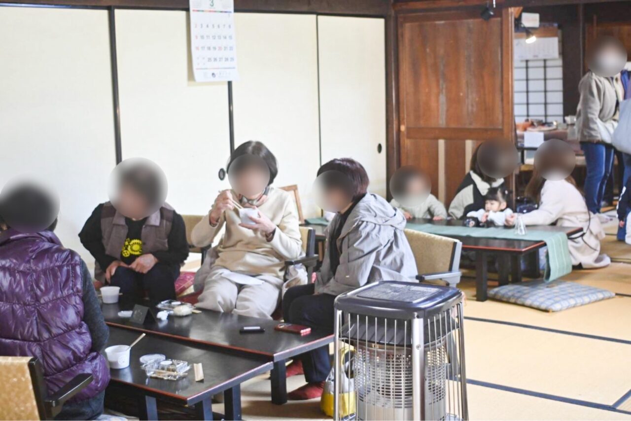 且坐喫茶ぷくぷく